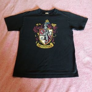 Warner Bros. Shirts - Harry Potter Gryffindor T-shirt - Adult Small Warner Bros. Shirts - Harry Potter Gryffindor T-shirt - Adult Small